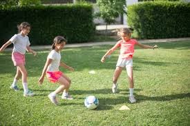 湖人120-119险胜步行者，詹姆斯补篮绝杀，东契奇34+7+7